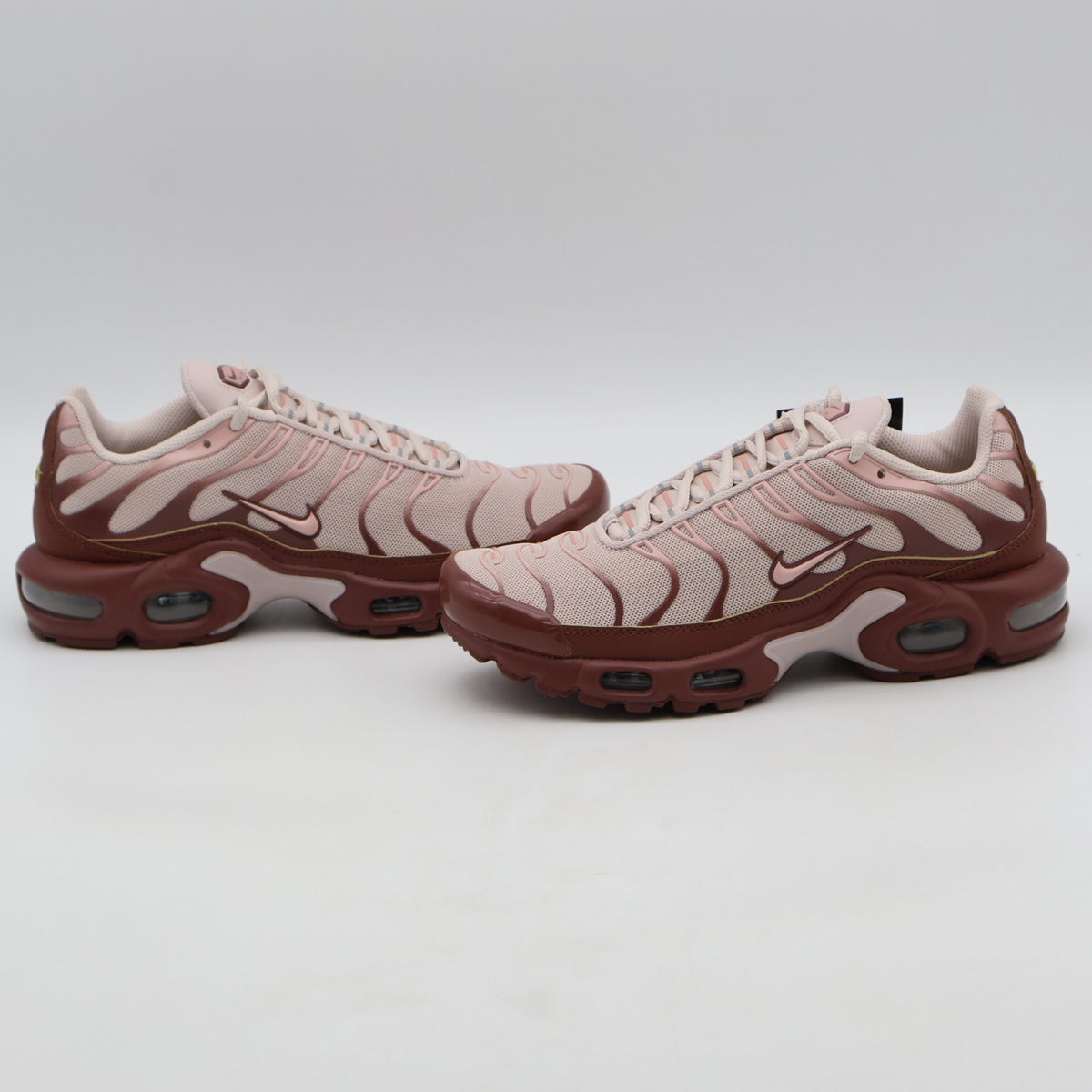 DZ3671-201 Nike Air Max Plus Red Sepia (Women's)