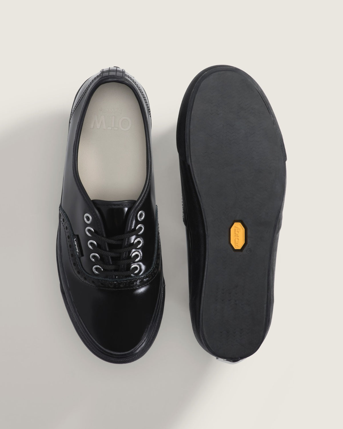 VN000V33BKA Vans OTW AUTHENTIC 44 SIPED VIBRAM GLOSS LEATHER BROGUE BLACK(Men's)