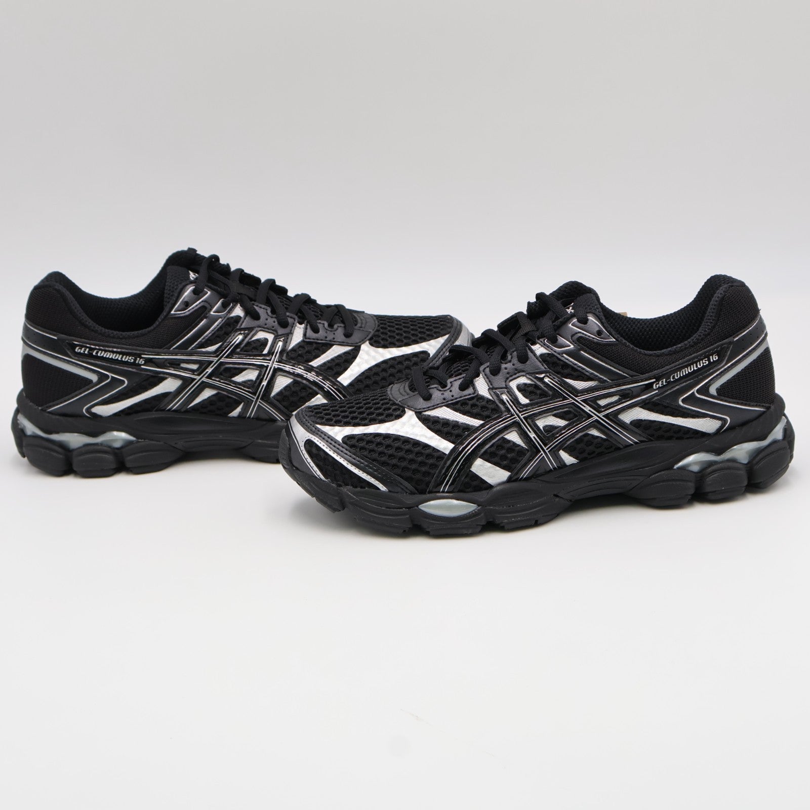 1203A733-002 Asics Gel-Cumulus 16 Black (Men's)