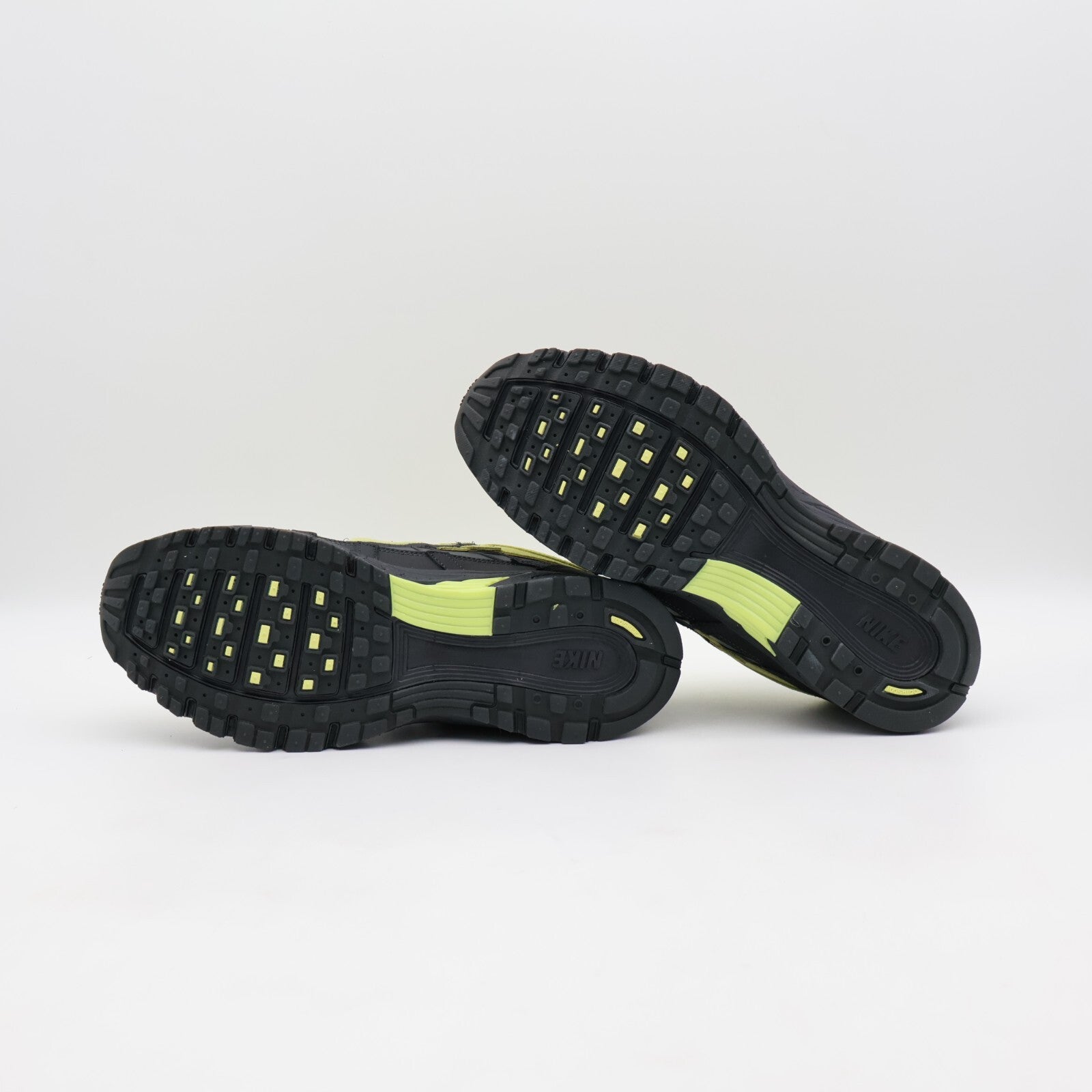 IF0668-300 Nike P-6000 PRM Limelight Dark Smoke Grey Limelight (Men's)