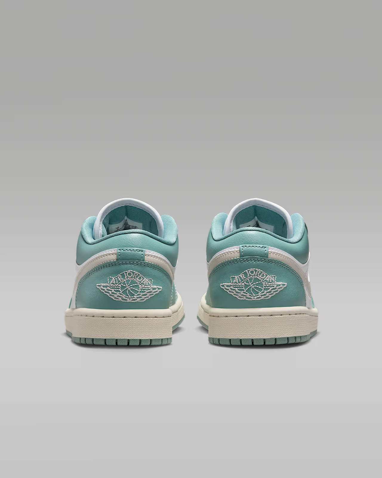 DC0774-138 Nike  Air Jordan 1 Low White Cannon (Women's)