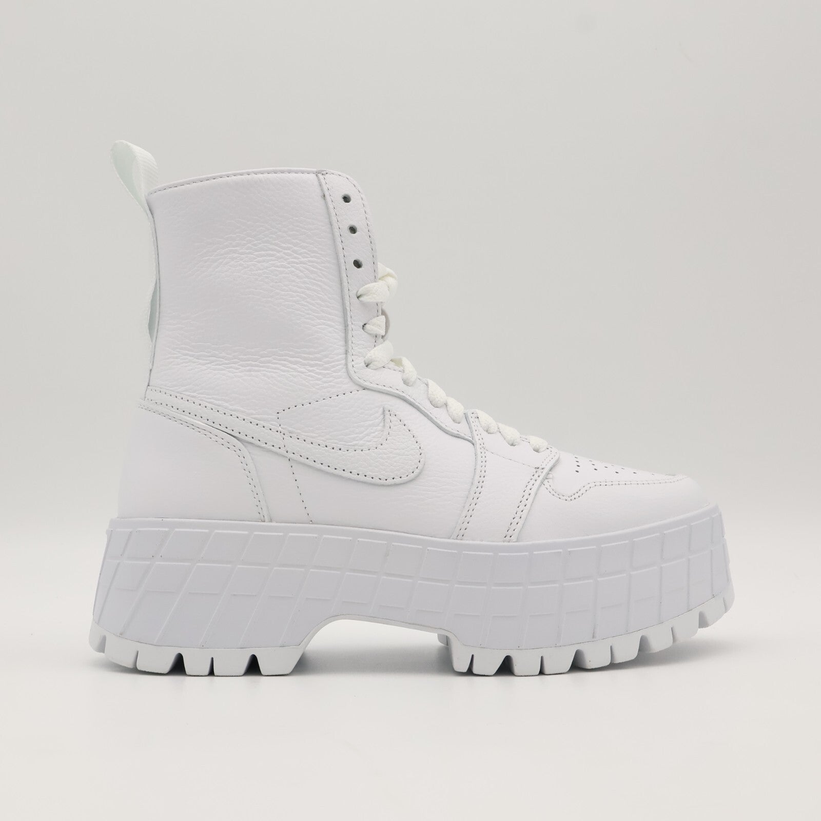 FJ5737-111 Nike Air Jordan 1 Brooklyn White (Women's)