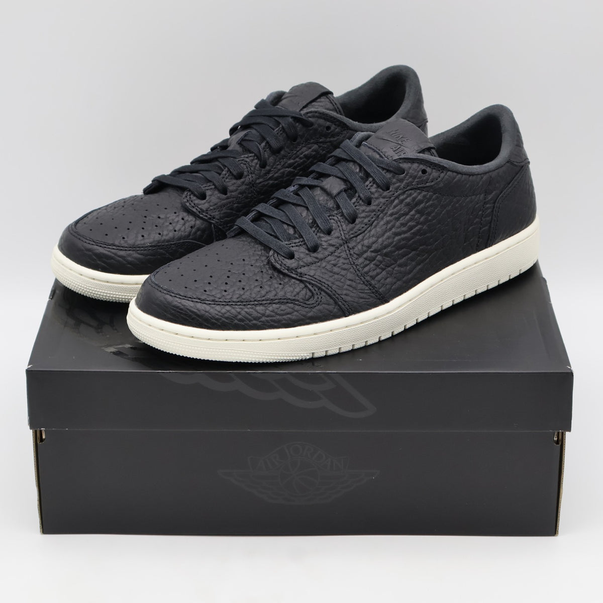 848775-005 Nike Air Jordan 1 Retro Low Swooshless Black (Men's)