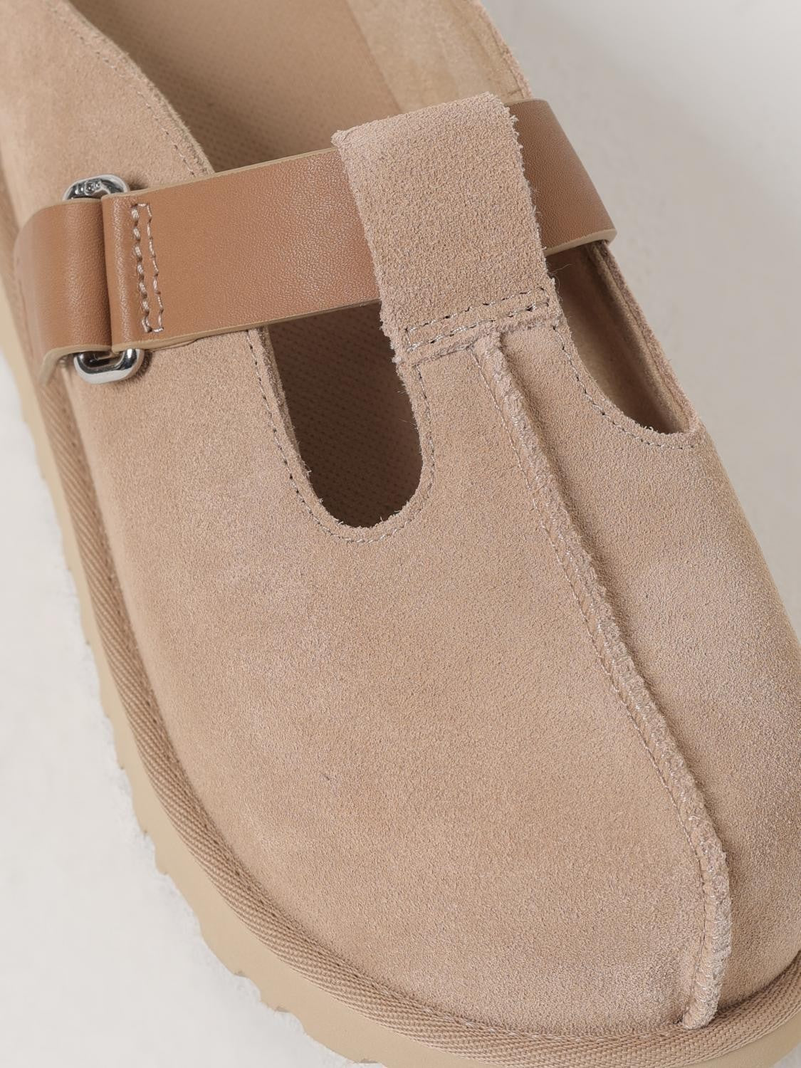 1167550-SAN UGG Goldenstar Hi Clog Sand (Women's)