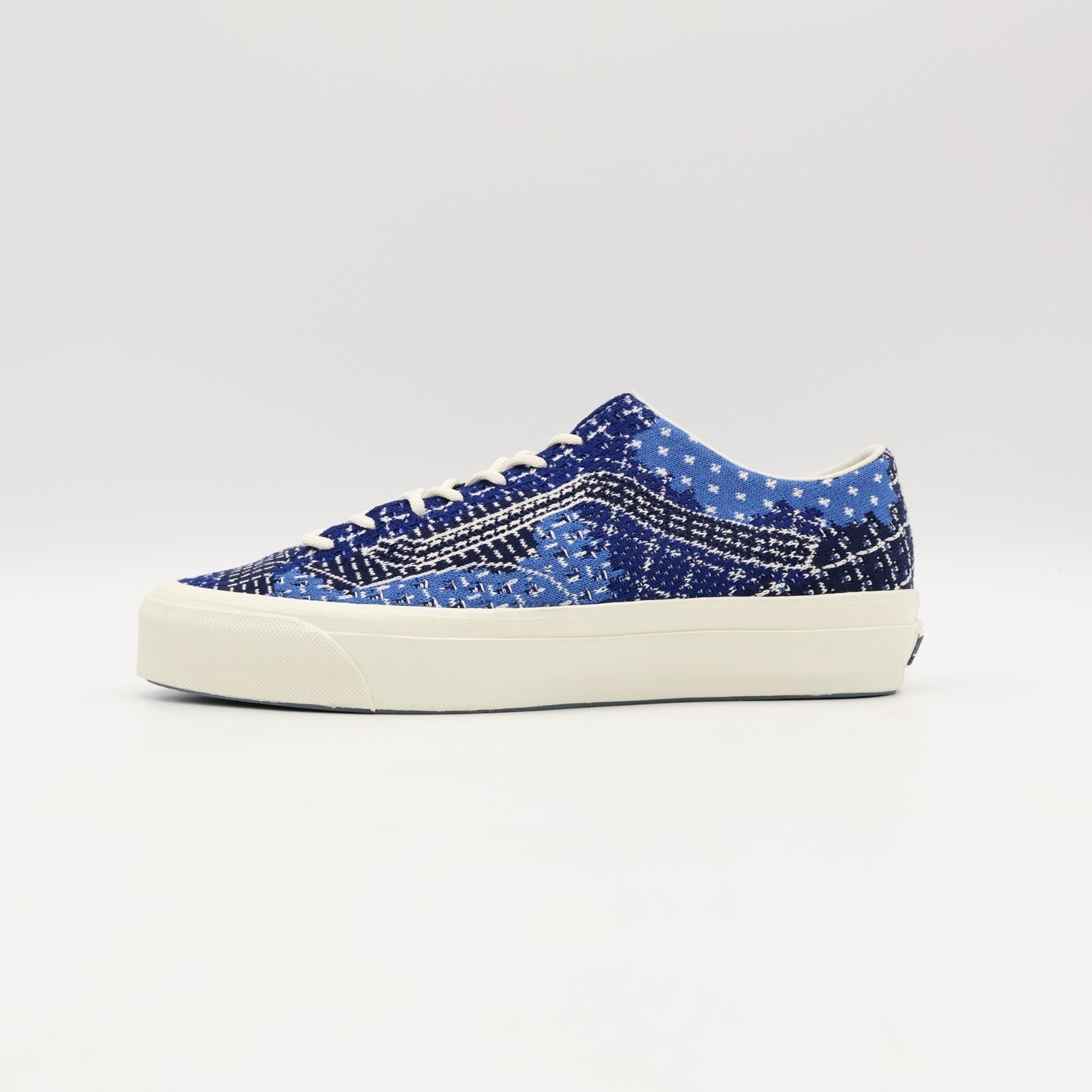 VN000SHXBLU FDMTL Ã OTW by Vans Old Skool 36 Denim (Men's)