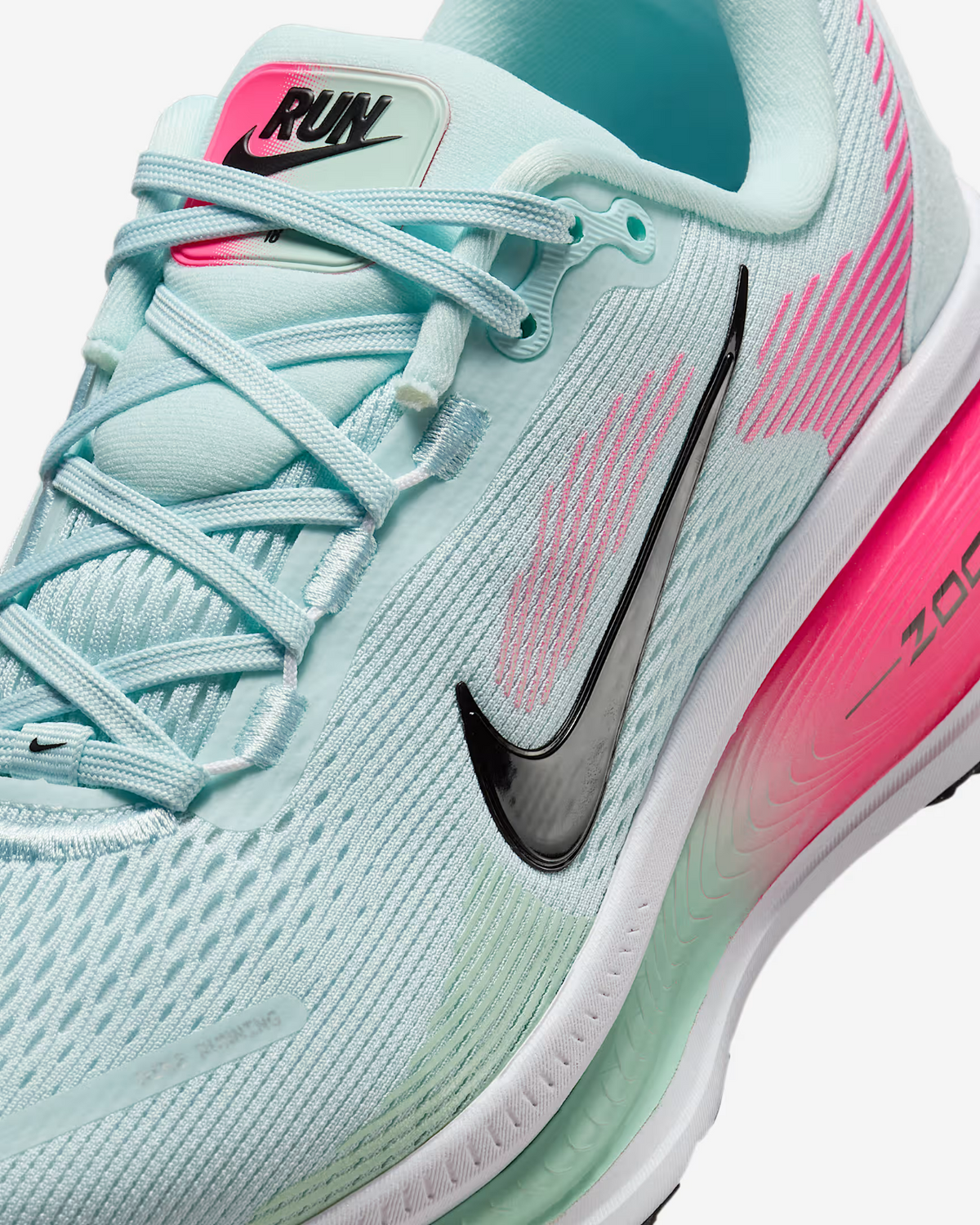 HM6804-400 Nike  Vomero 18 "Glacier Blue White Hyper Pink Black (Women's)