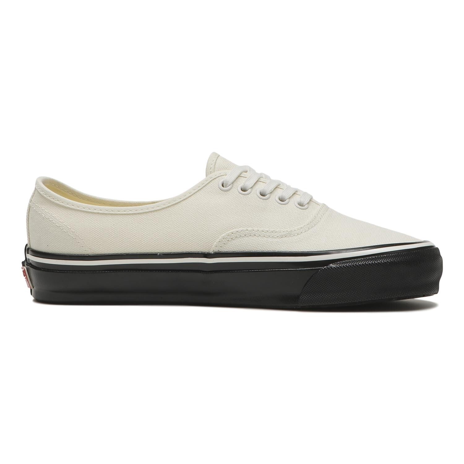 VN000EBNYB2 Vans Premium Authentic White Black (Men's)