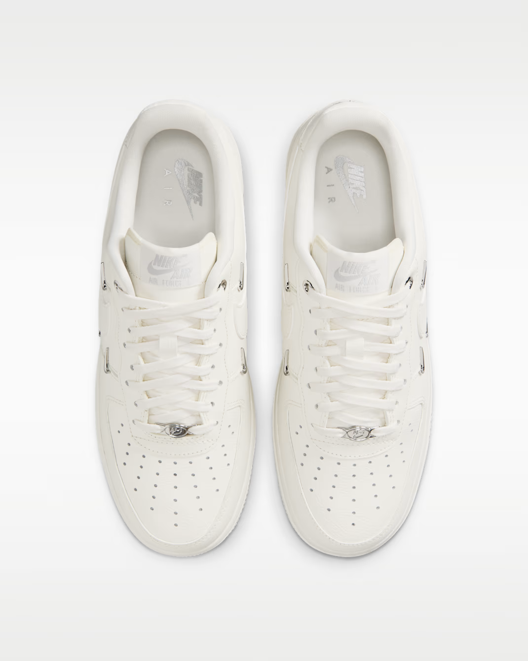 IV4727-133 Nike Women's Air Force 1 '07 LV8 Sail/Metallic Silver (Women's)