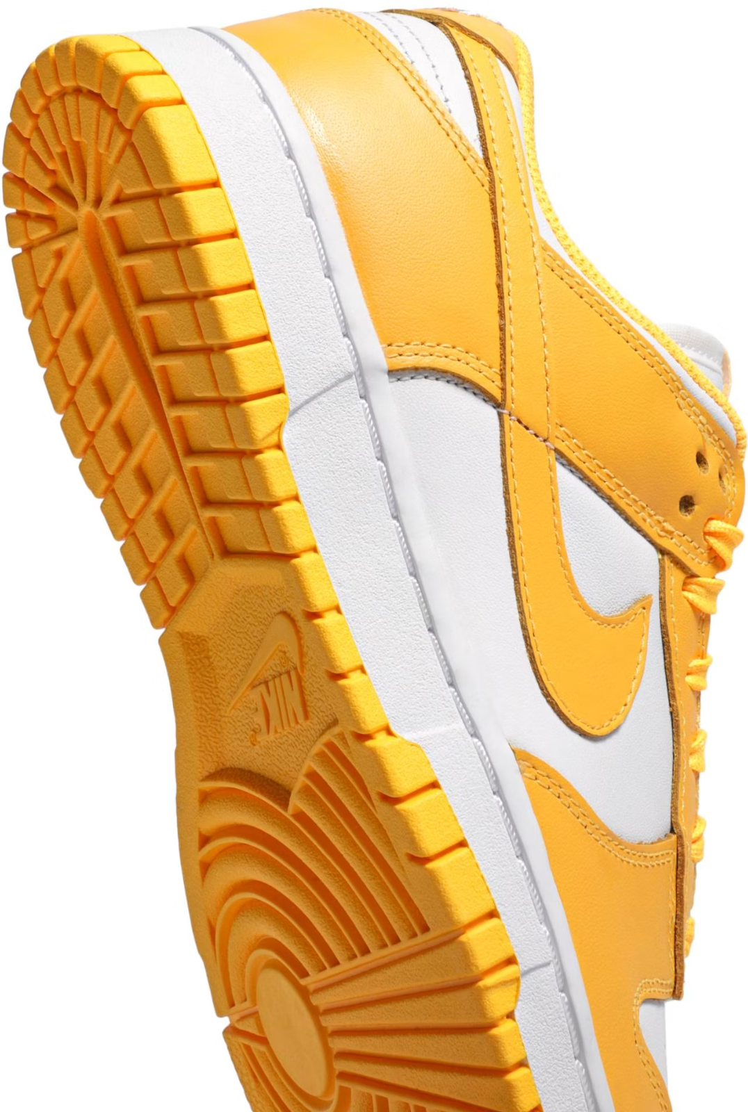 DD1503-800 Nike Dunk Low "Laser Orange" (Women's)