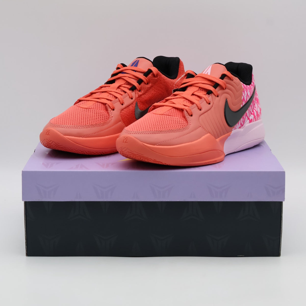 IB5842-800 IB5841-800 Nike Ja 2 Heart Eyes (Men's)