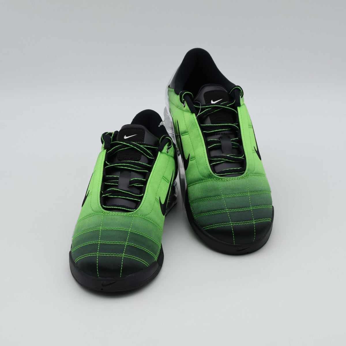 IQ5683-300 Forget-me-nots Ã Nike Total 90 Shox Magia "Green Gusto" (Women's)