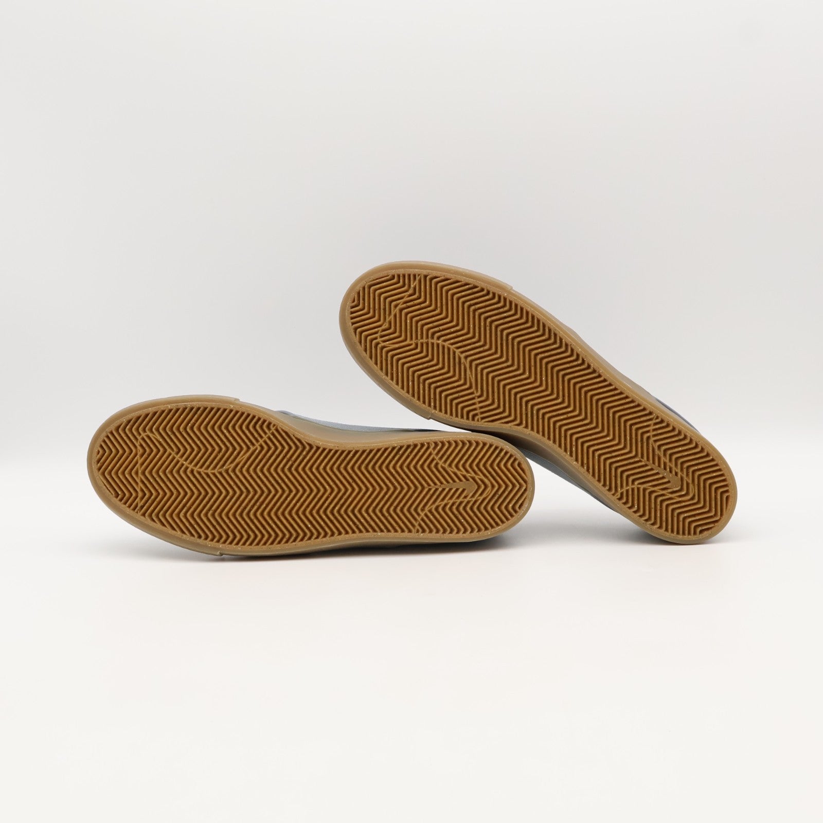 FD6757-003 Nike SB Zoom Janoski OG+ Cool Grey Cool Grey Gum Light Brown (Men's)