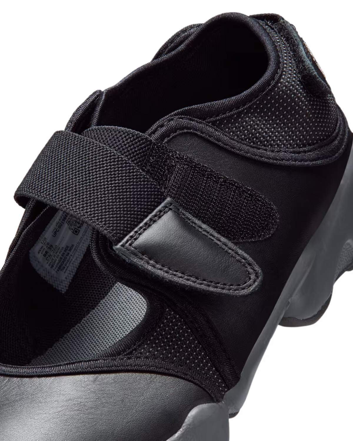 IM6017-010 Nike Air Rift Black (Women's)