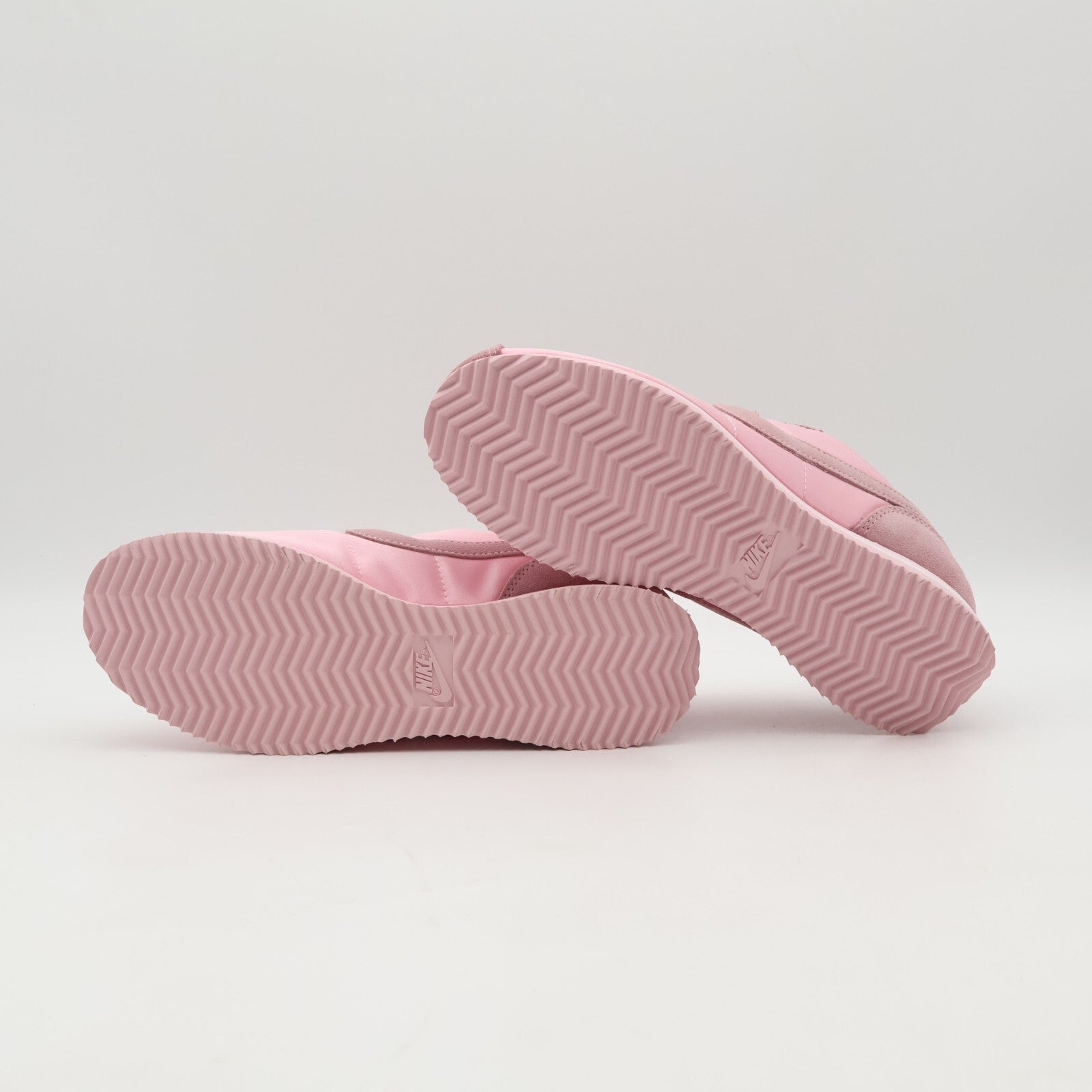 FV5420-600 Nike Women's Cortez Soft Pink (Women's)