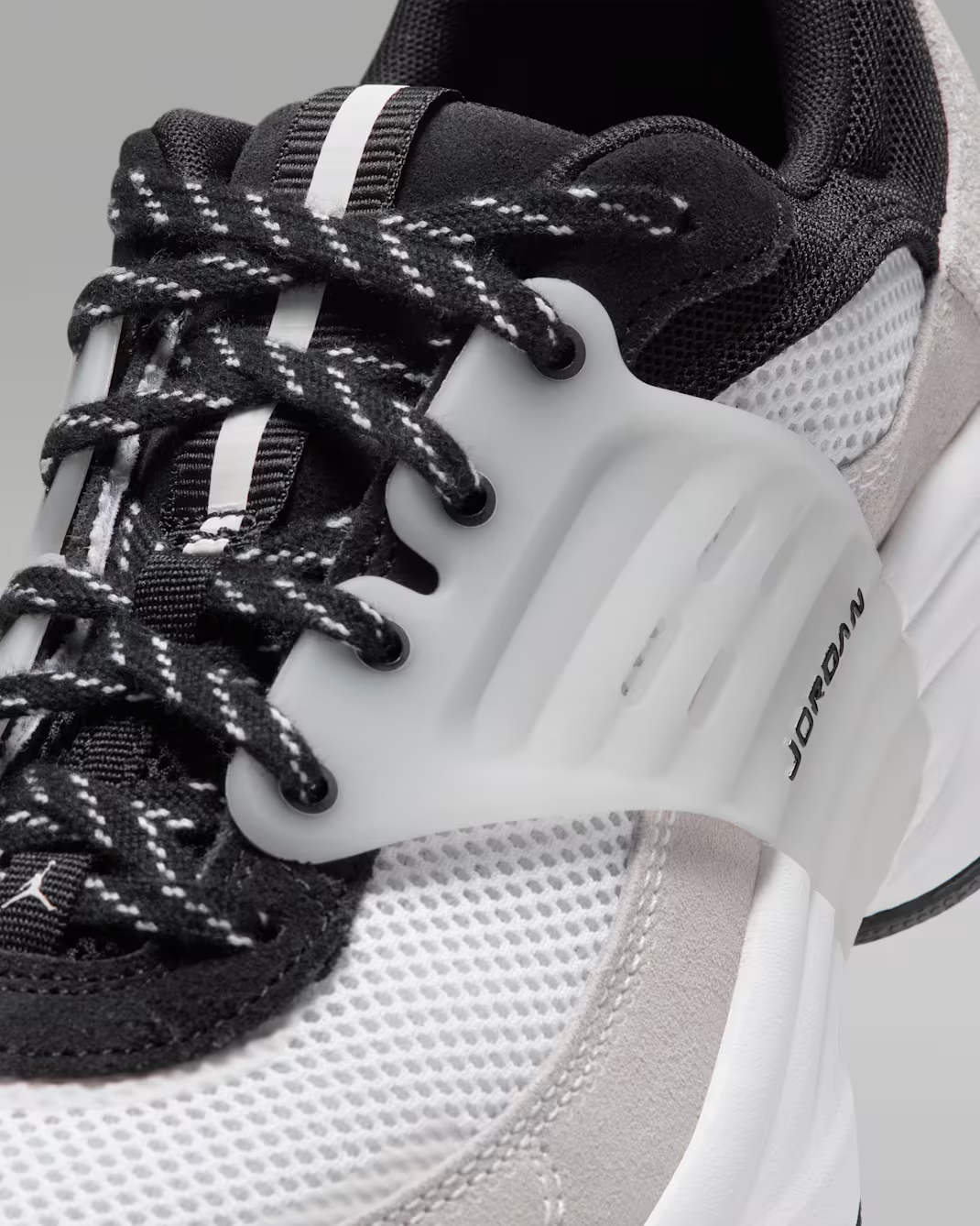 IB3722-013 Nike Jordan Trunner O/S "Black/White" (Men's)
