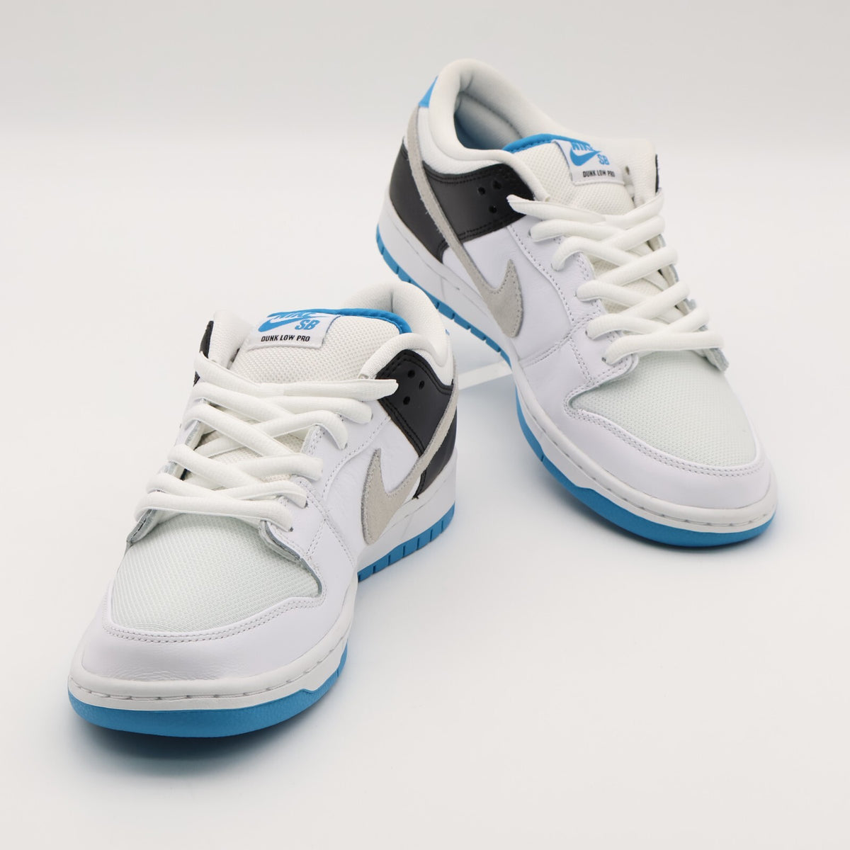 BQ6817-101 Nike SB Dunk Low Laser Blue White Black Grey