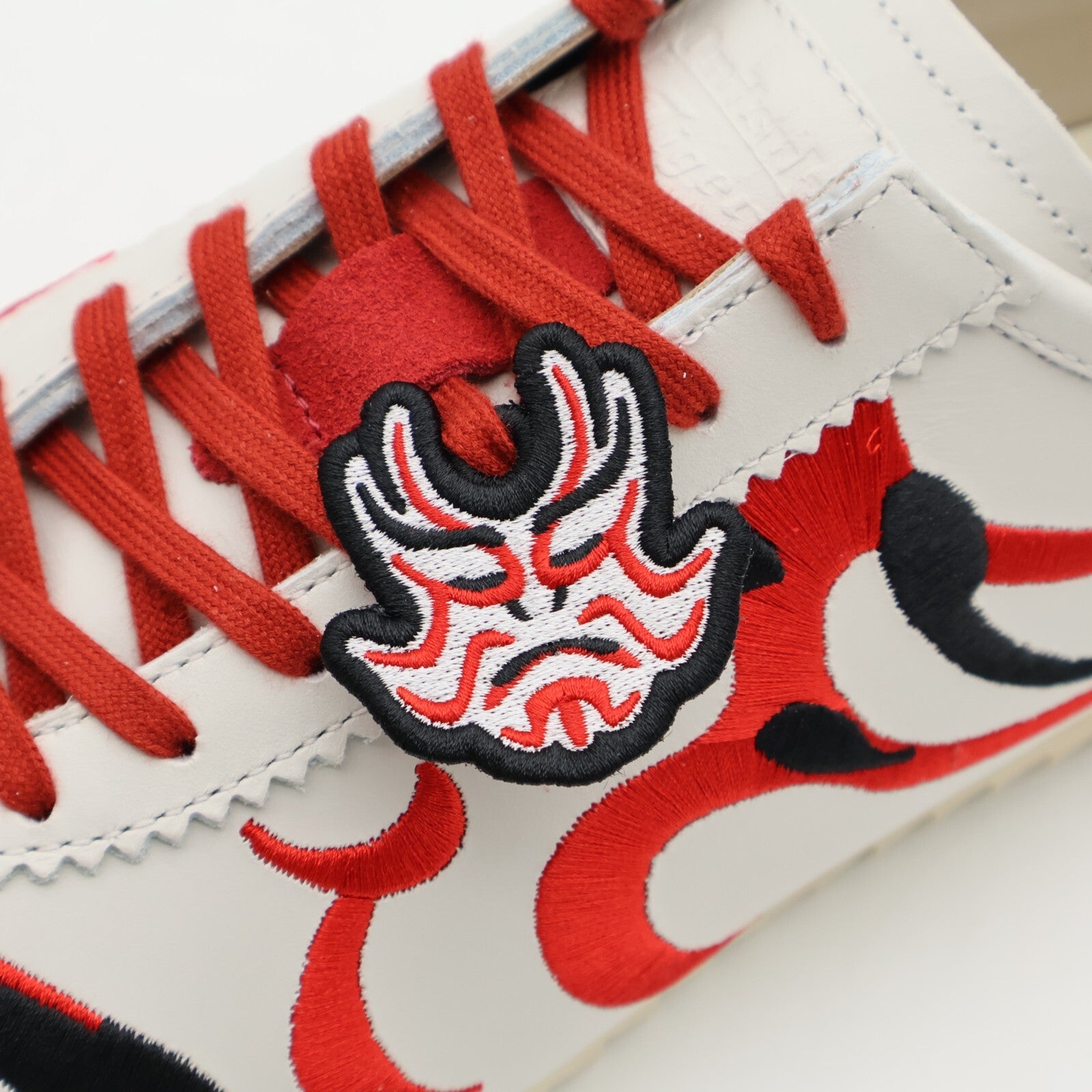 1181A370-100 Onitsuka Tiger NIPPON MADE Mexico 66 Deluxe White Red (Men's)