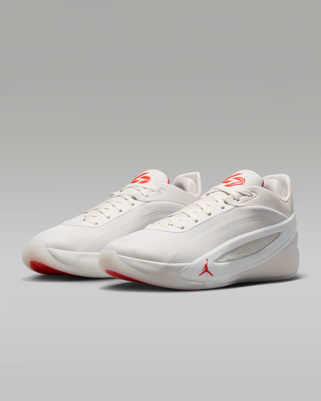 IO5033-100 Nike Luka 5 "Ghost" (Men's)