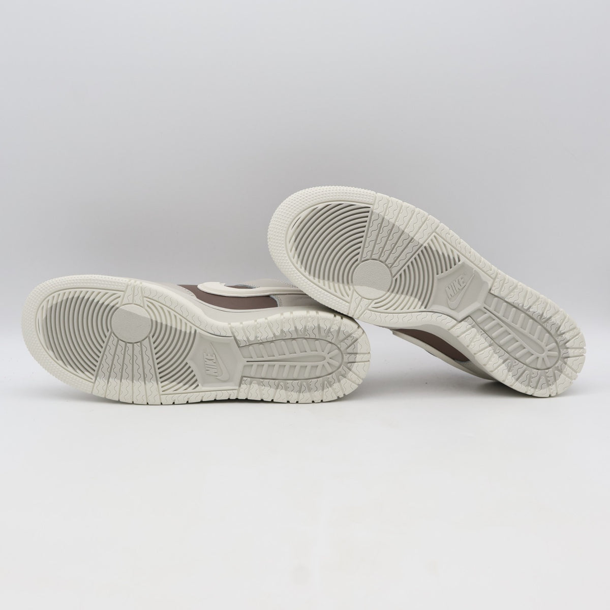 HQ2053-002 Nike Dunk Low GORE-TEX Light Bone (Men's)