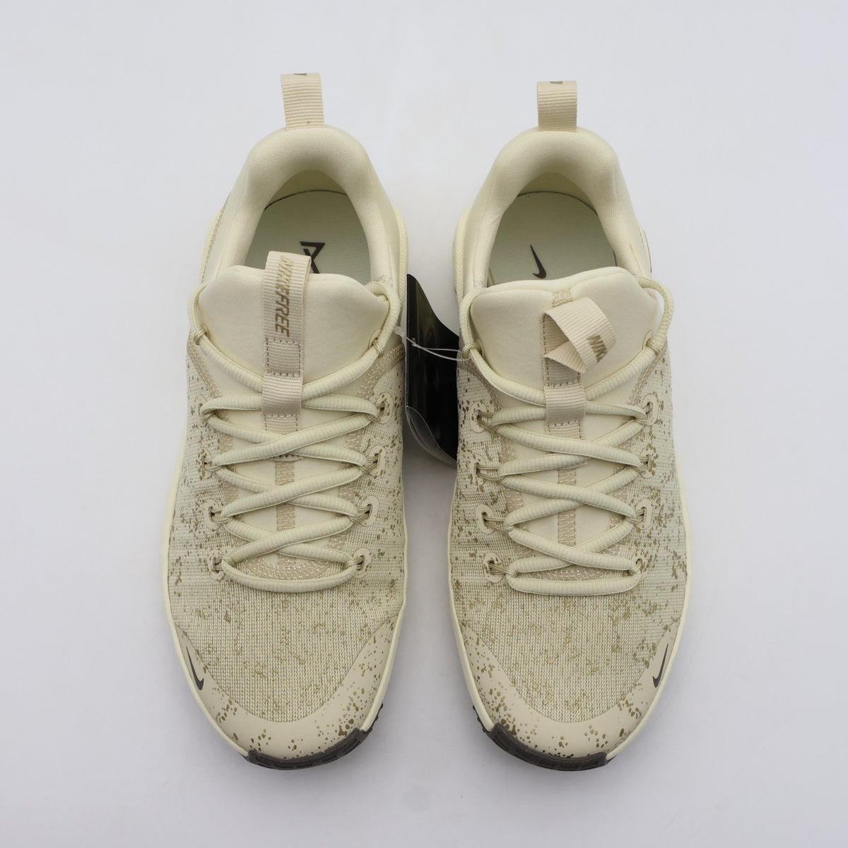 IB6549-200 Nike Free Metcon 6 SE Light Khaki Coconut Milk Metallic (Women's)