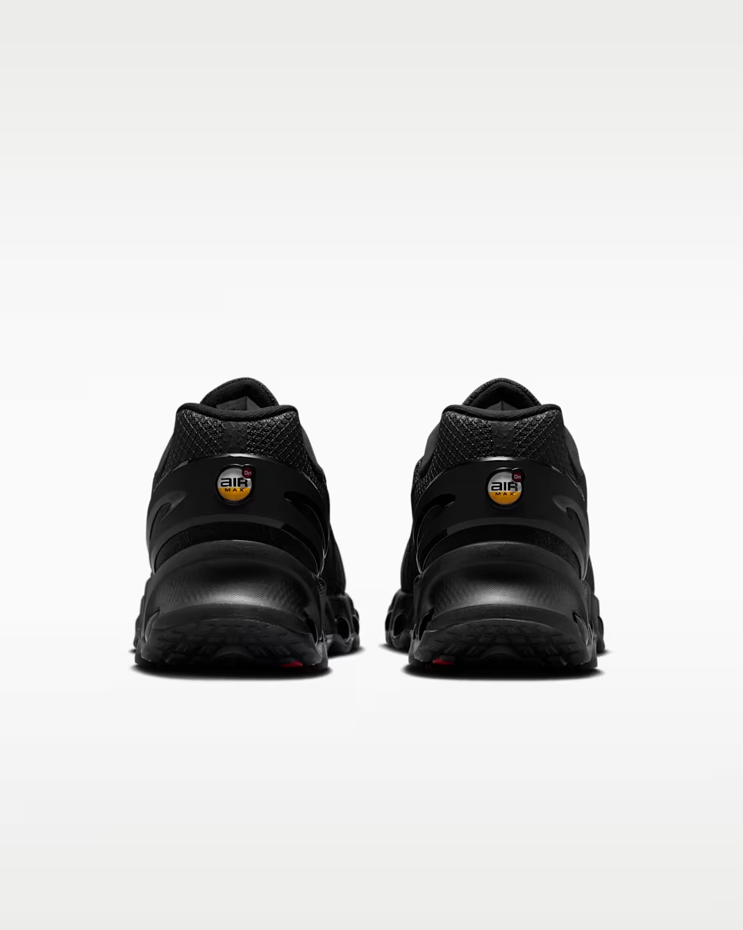 IO7846-001 Nike Air Max DN8 Black (Men's)