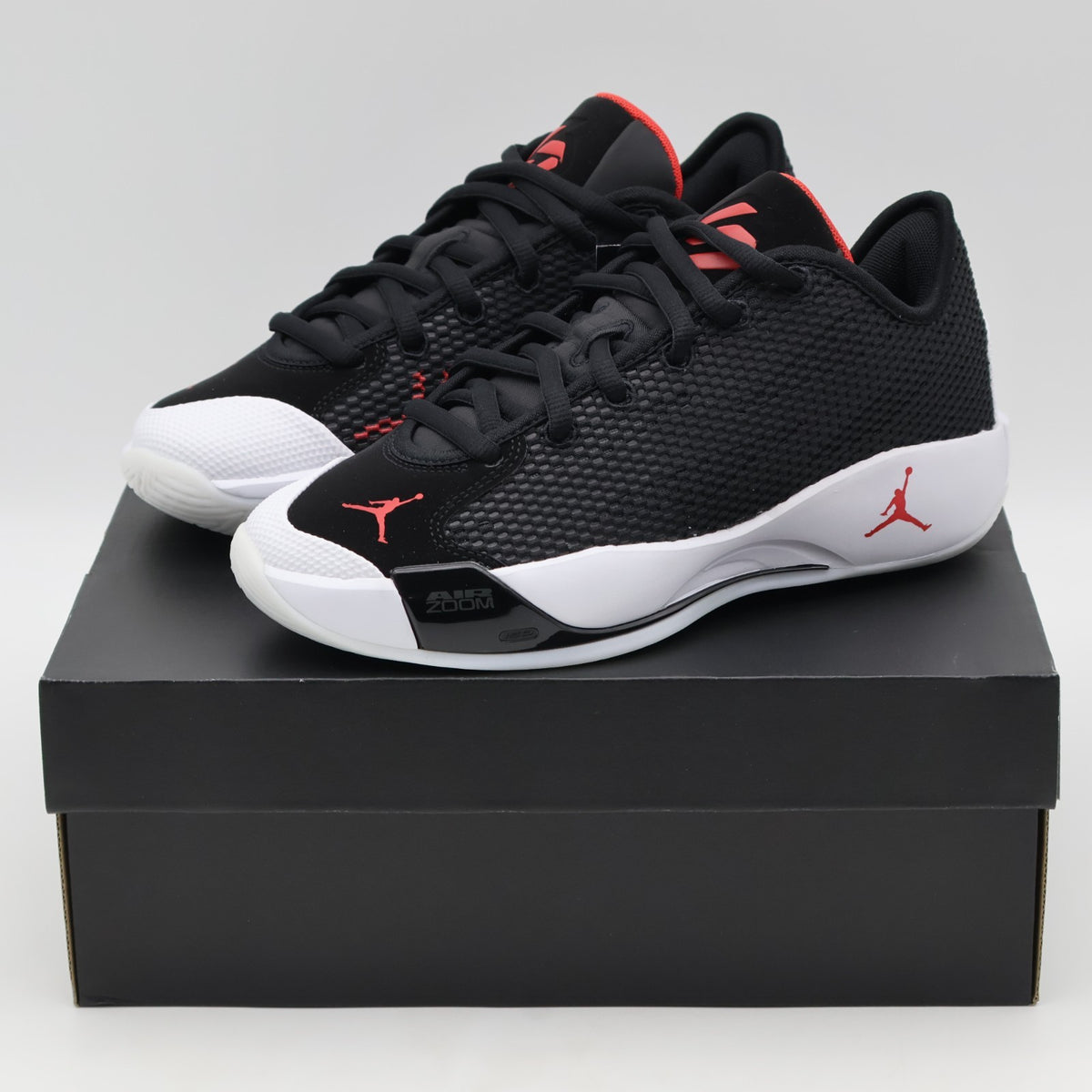 IF1611-001 Nike Luka 77 Bred Basketball Shoes Black White University Red (Menâs)