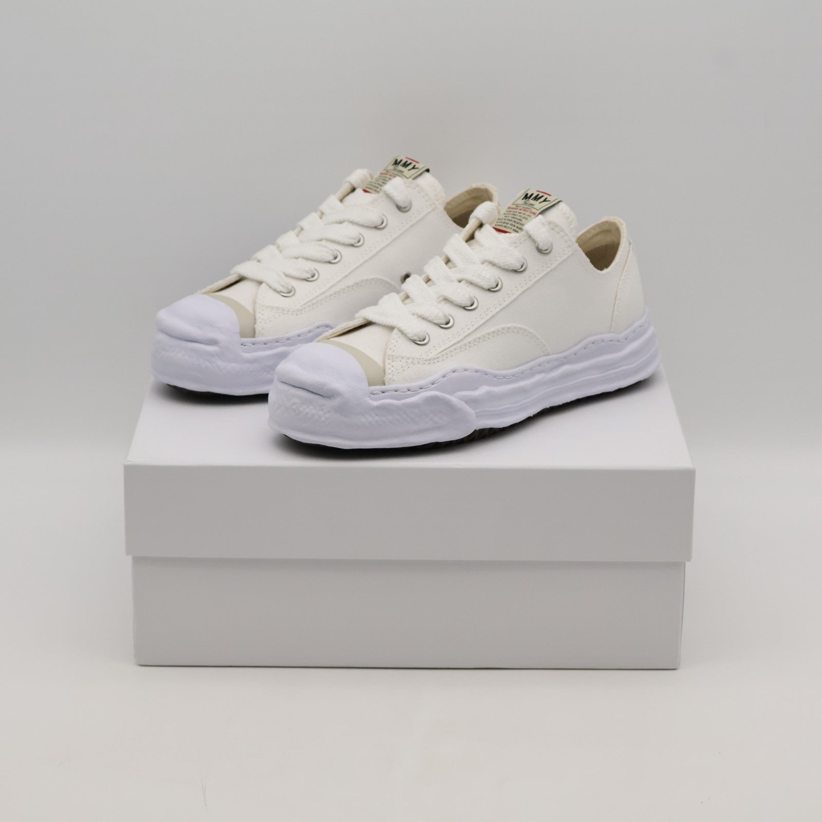 A05FW702-white Maison MIHARA YASUHIRO HANK Original Sole Canvas Low Cut (Men's)