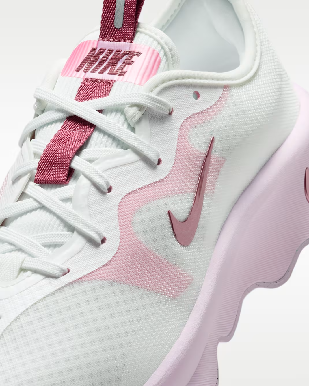 II7278-103 Nike Motiva 2 (Women's)