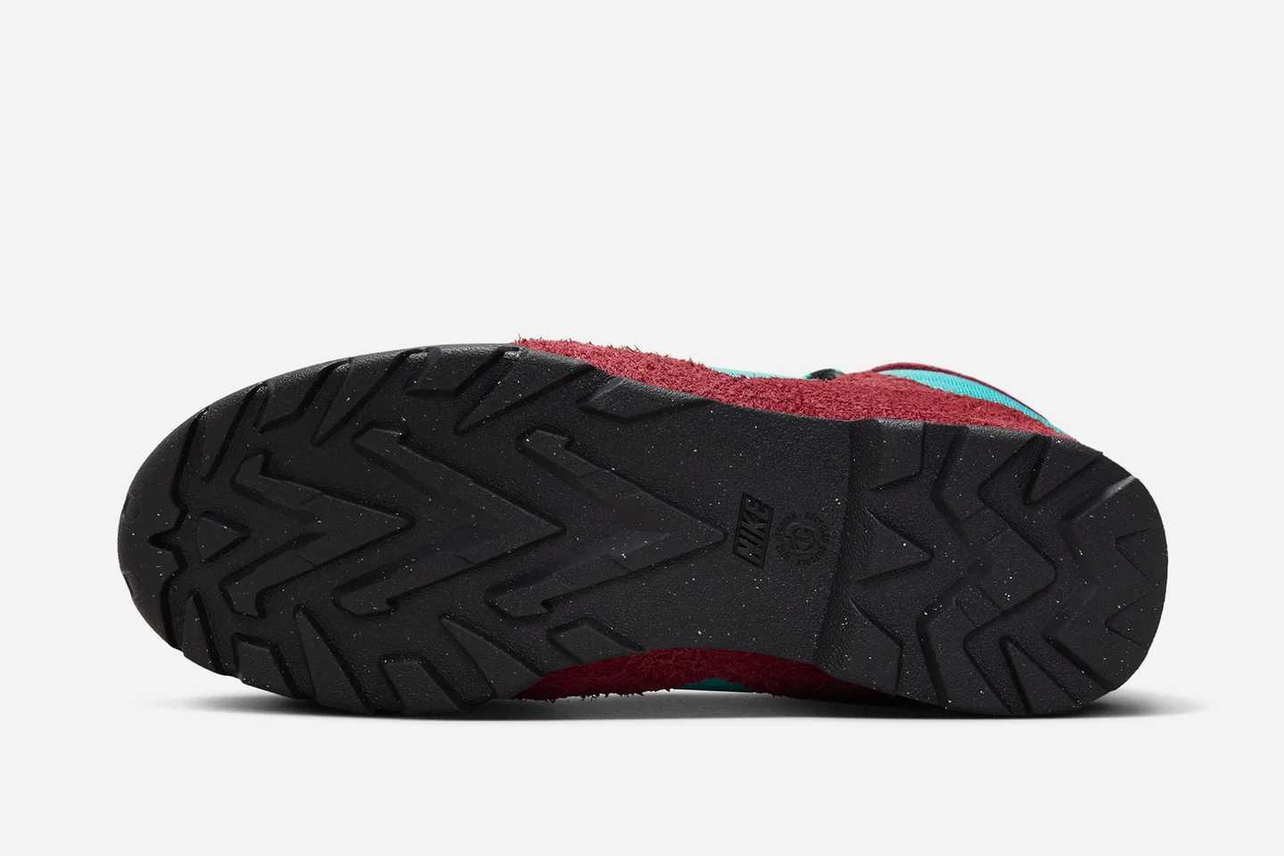 FD0212-600 Nike ACG Torre Mid Team Red and Dusty Cactus (Men's)