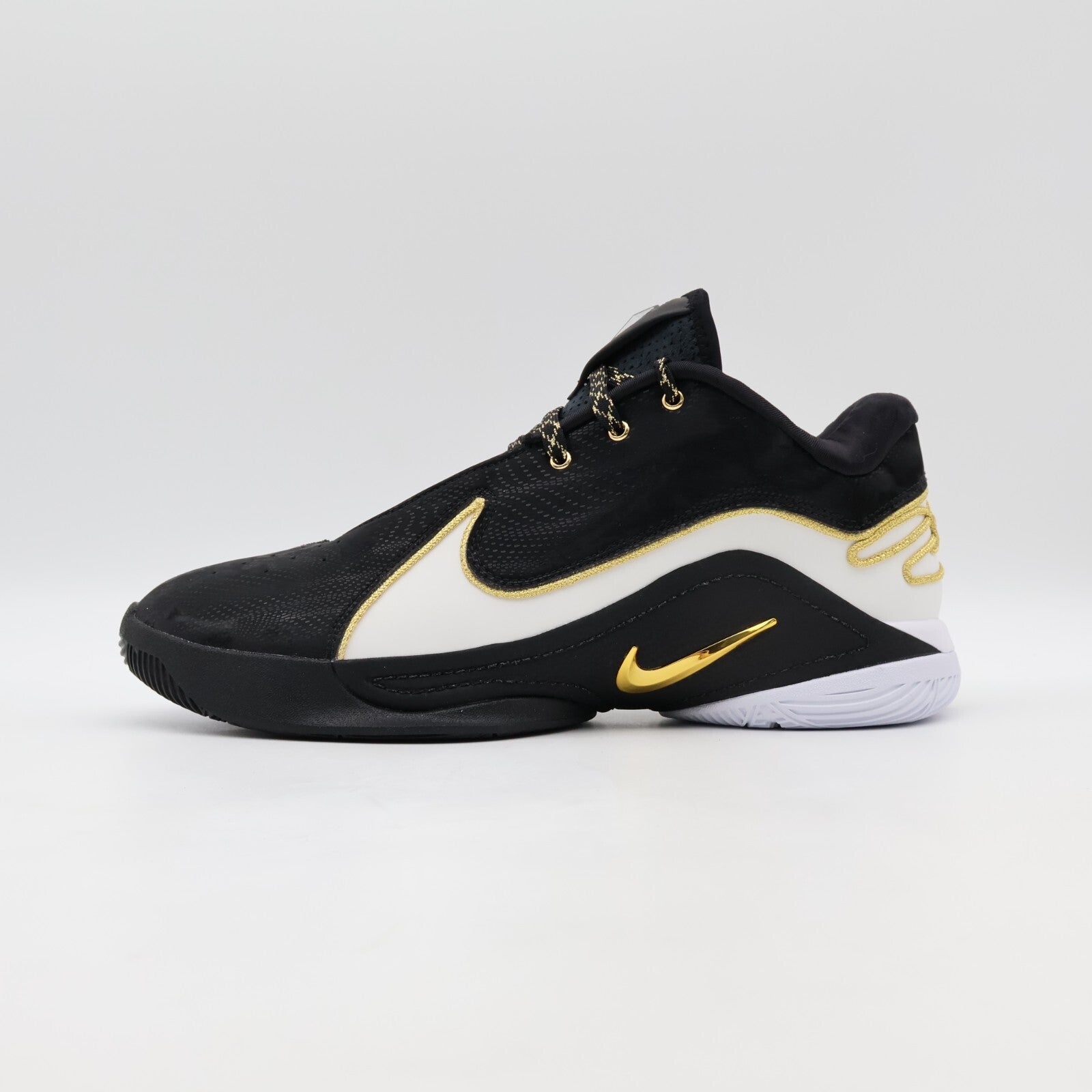 HV8453-100 HV8454-100 Nike LeBron 22 White Metallic Gold Black (Men's)