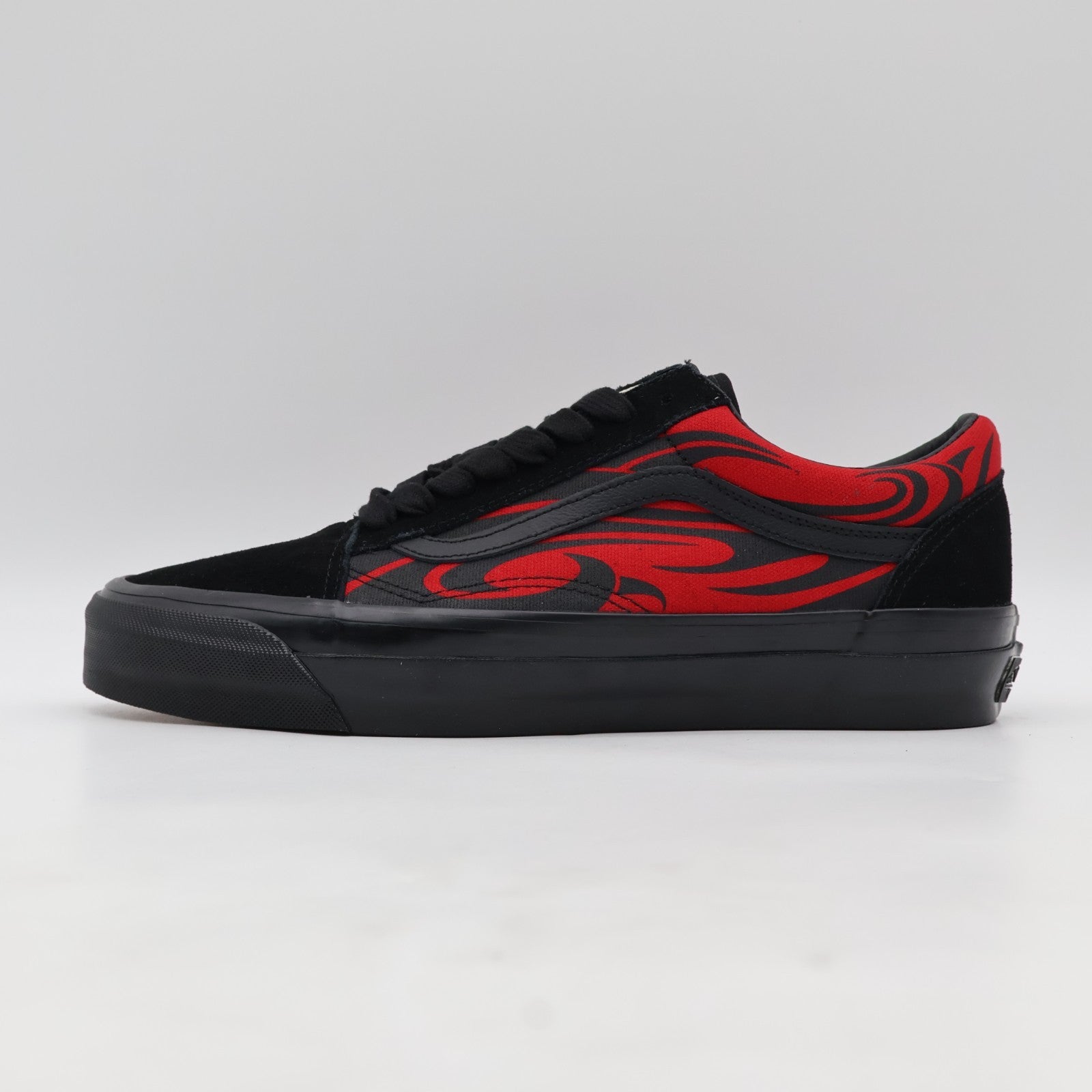 VN000D56458 Vans Premium Old Skool Y2K Flame Black Red (Men's)