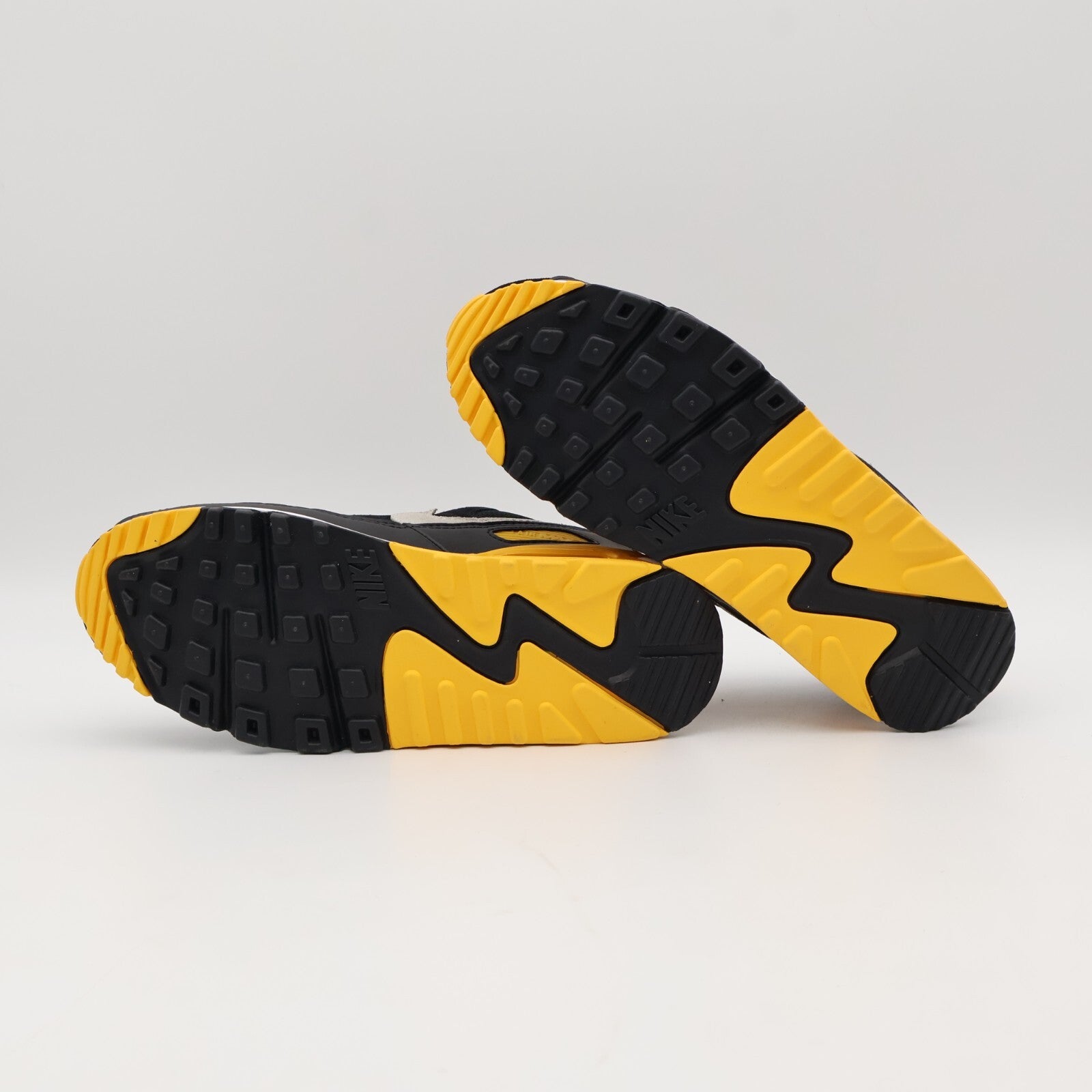 FN6958-002 Nike Air Max 90 Pittsburgh (Men's)