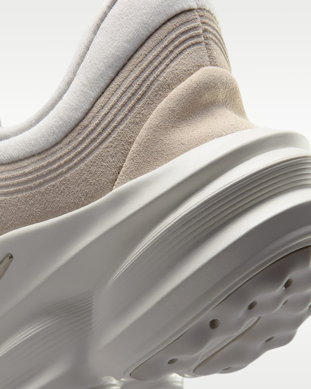 IR0448-200 IR0448-200 Nike  24.7 Cream 2Phantom (Women's)