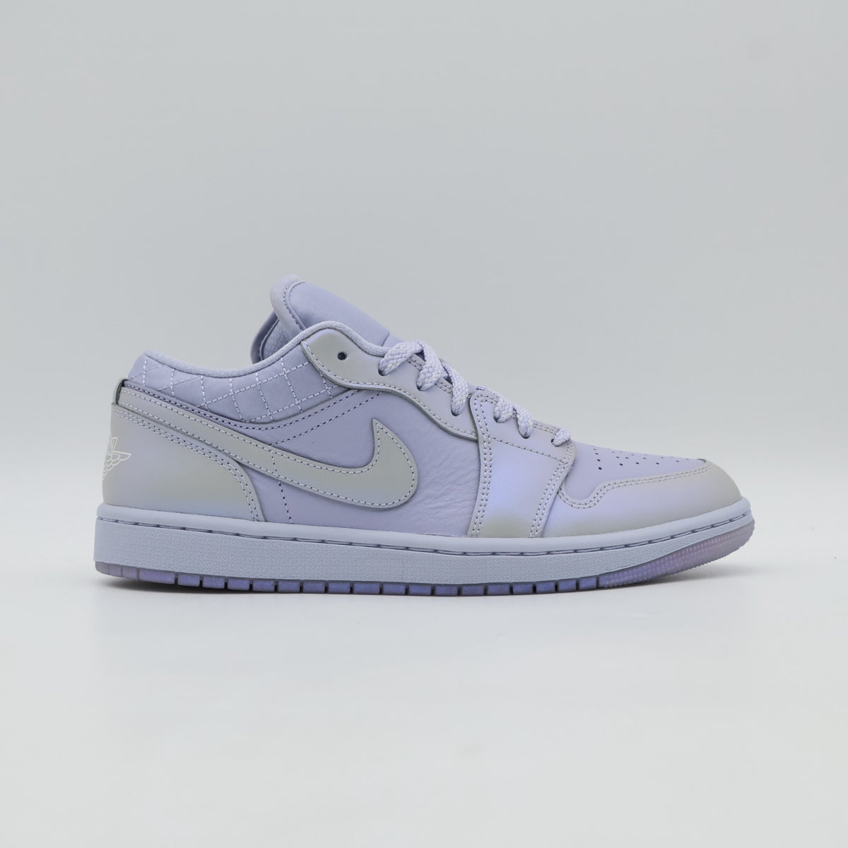 IM5129-010 Nike Air Jordan 1 Low Pearlized (Women's)