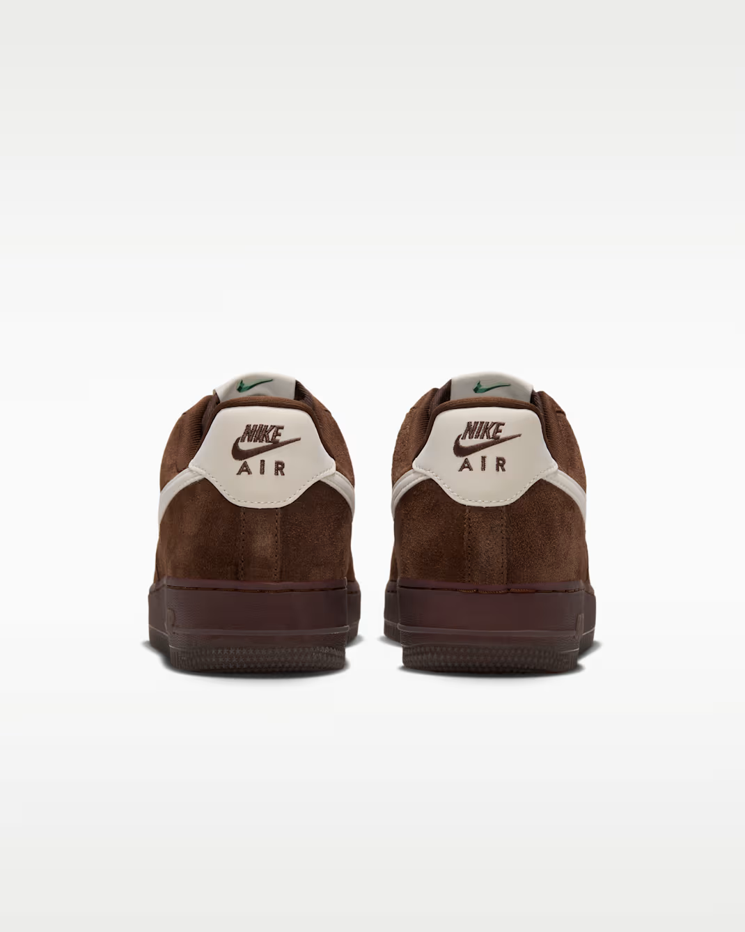IQ0136-200 Nike AIR FORCE 1 '07 (Women's)