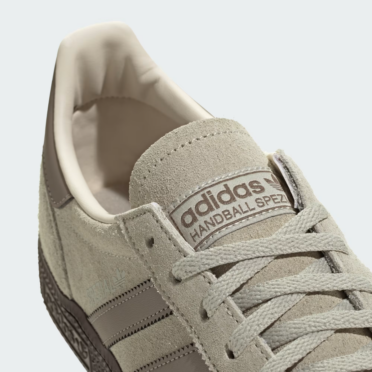 LA2760 adidas Handball Spezial Putty Grey Simple Brown (Men's)