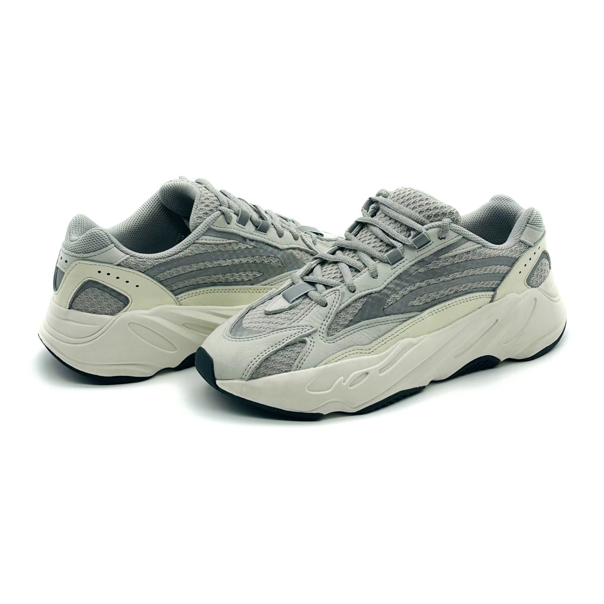 EF2829 Adidas Yeezy Boost 700 V2 Static White Silver Grey Black Gray
