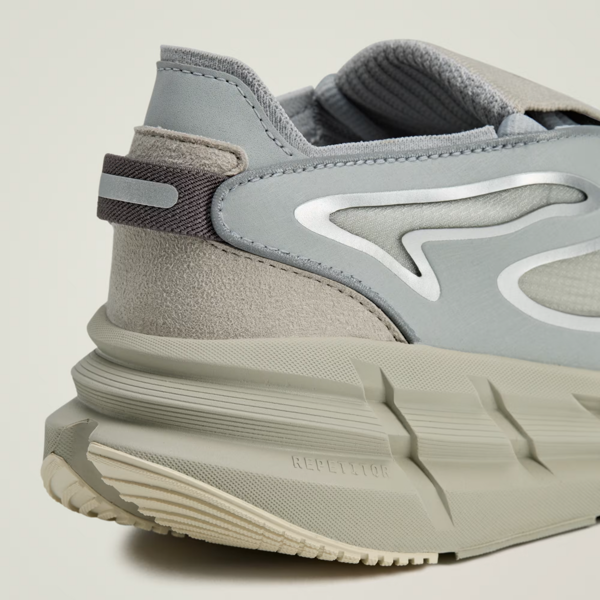 JQ5142 Stella McCartney Ã adidas Adistar Clear Onix/Willow Grey/Almond (Men's)