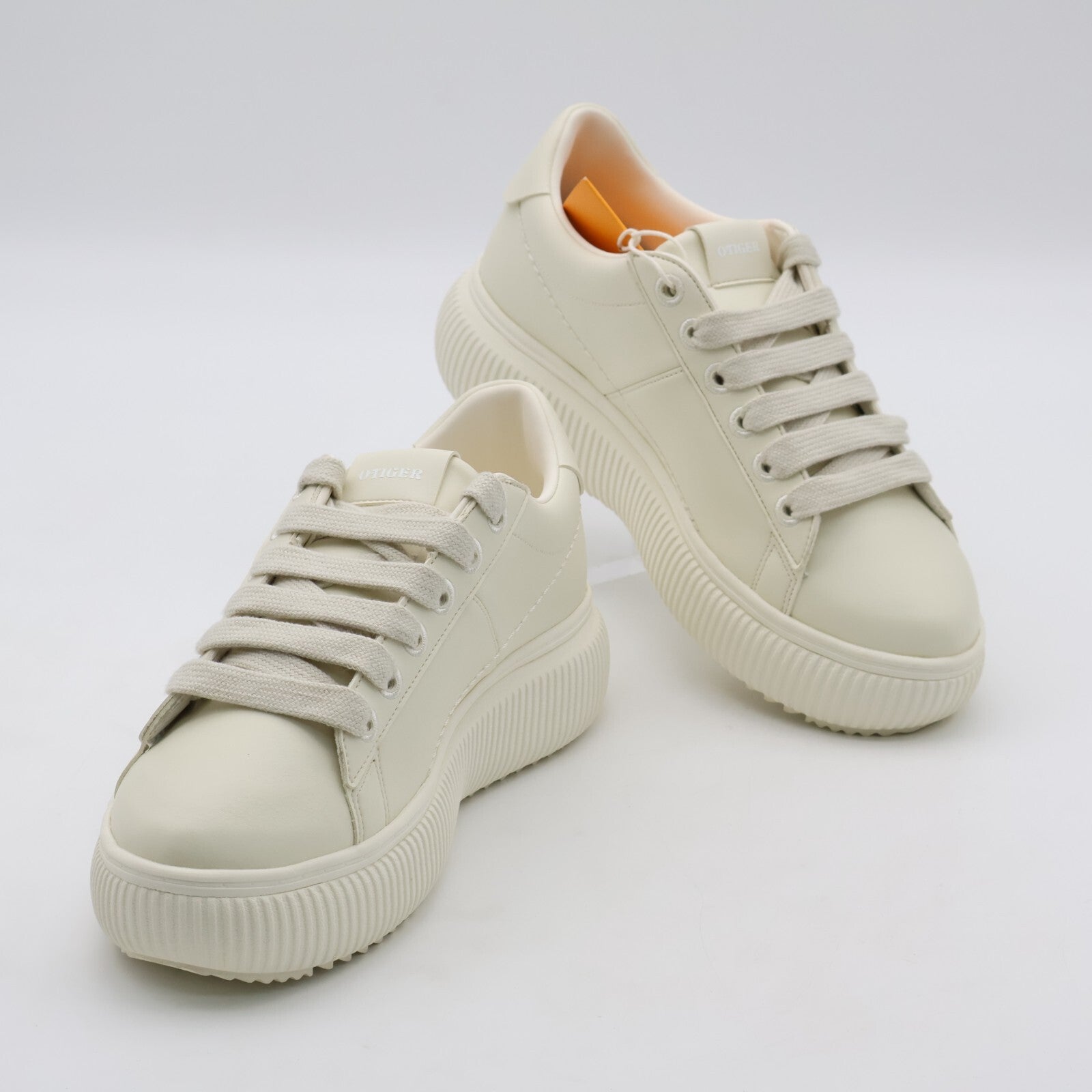 1182A621-101 Onitsuka Tiger Otiger Court Cream (Women's)