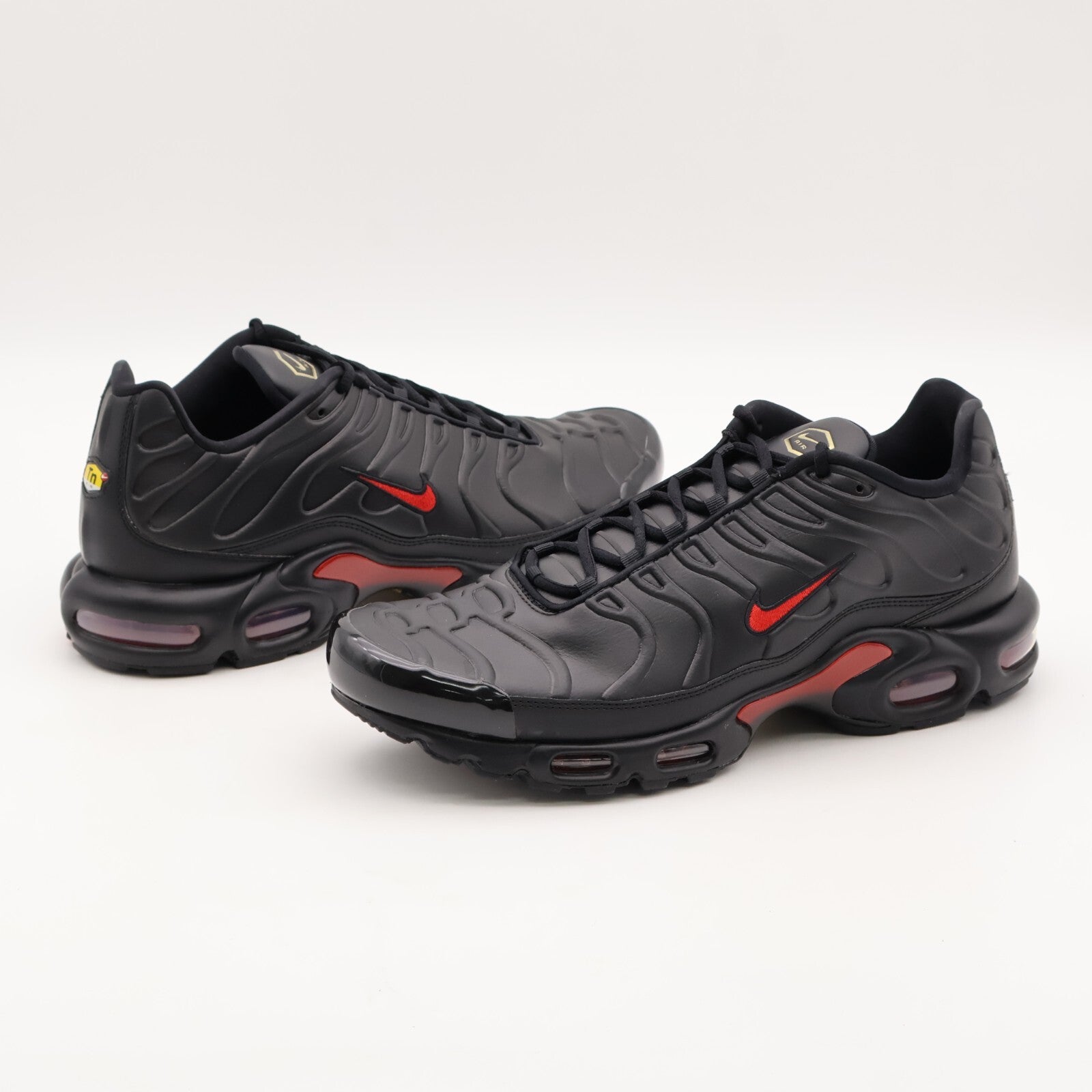 FZ3038-001 Nike Air Max Plus Premium Black Metallic Gold University Red (Men's)