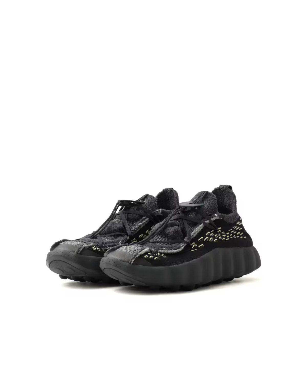IR2176-002 Nike Mind 002 FK QS "Black/Dk Smoke Grey" (Men's)