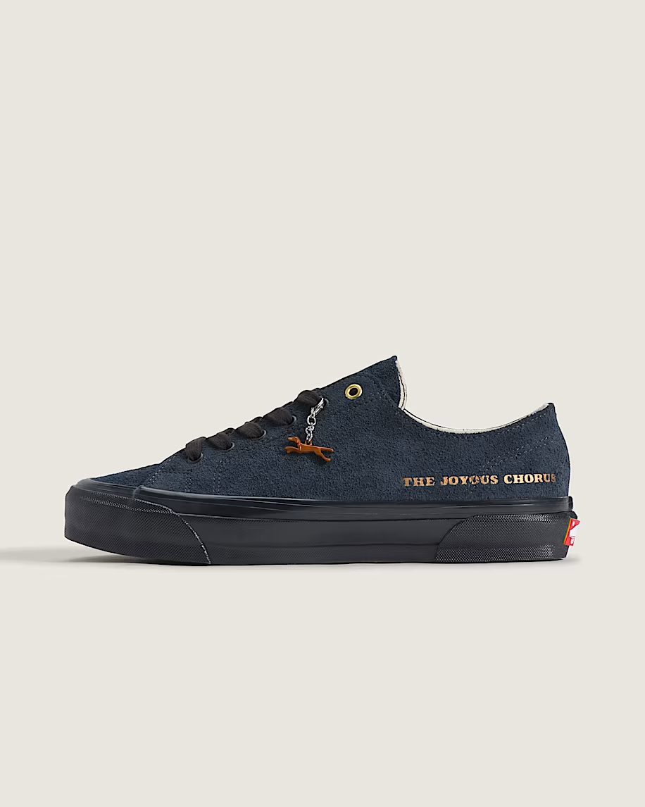 VN000EKSGED Julian Klincewicz Ã OTW by Vans Style 31 India Ink Black (Men's)