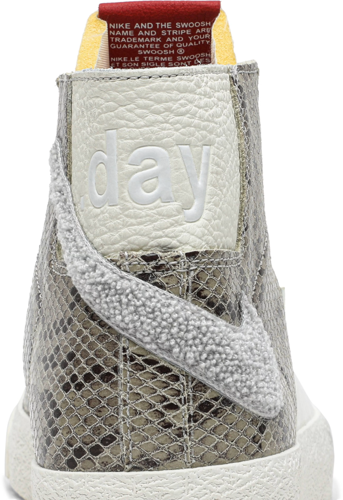 CN4540-001 SOULLAND Ã Nike SB Blazer Mid "Snakeskin" (Men's)
