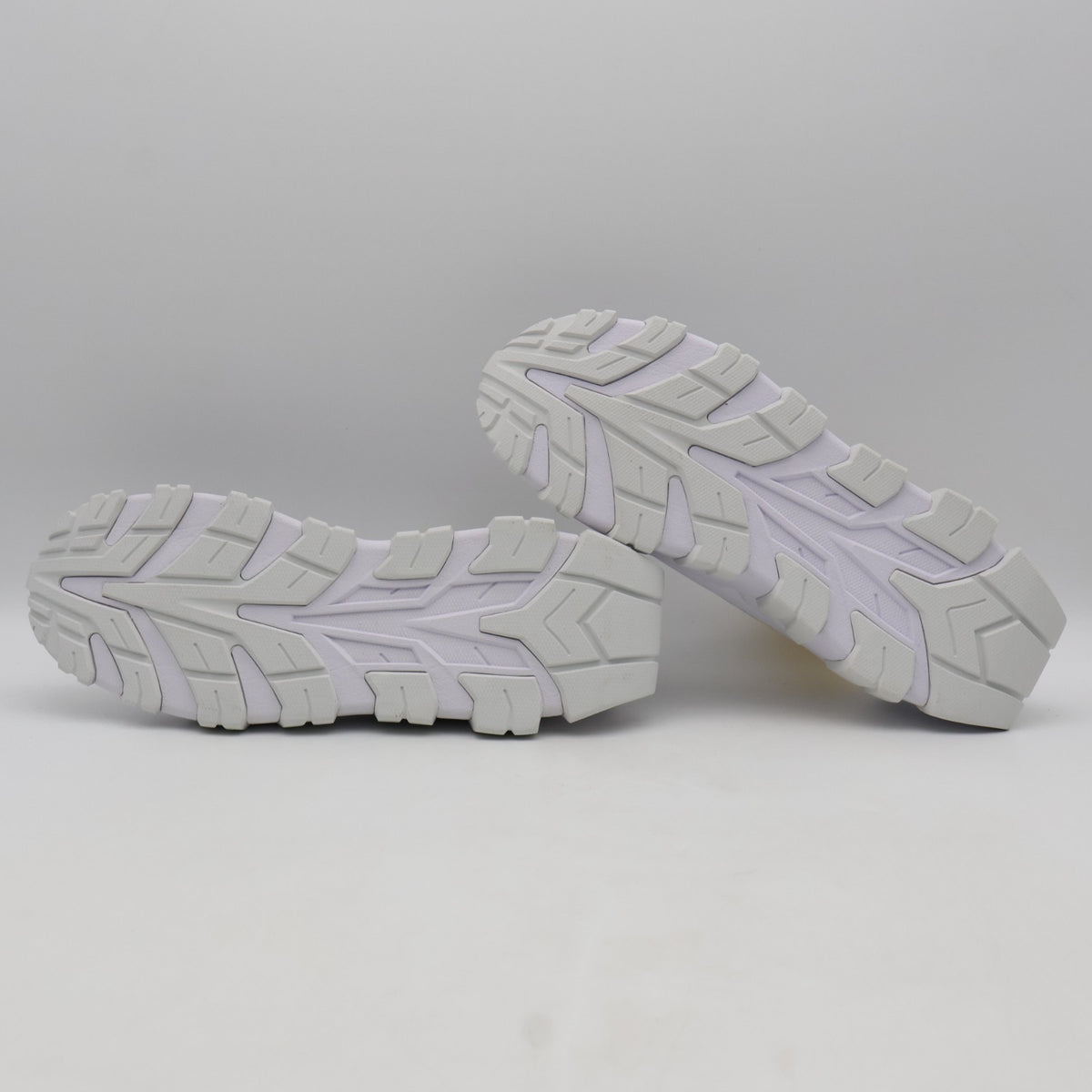 1183C450-100 ONITSUKA TIGER CRESTY FLEK WHITE WHITE (Men's)