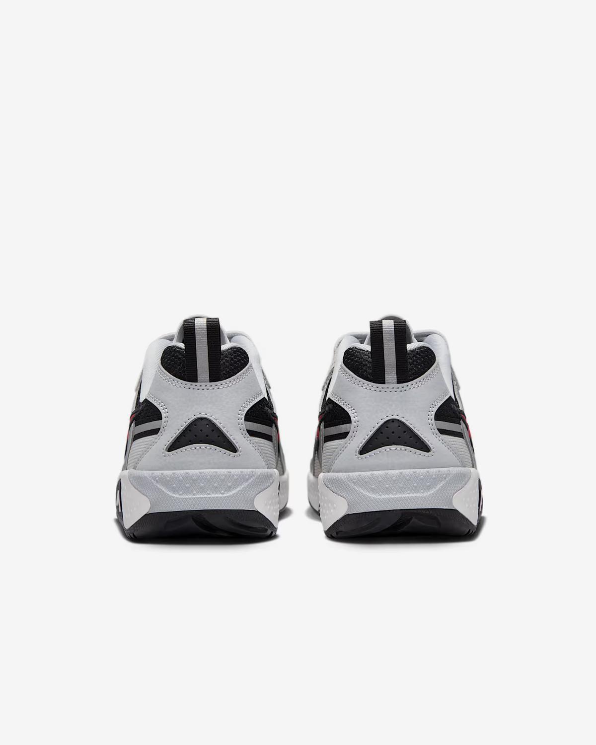 FN0314-005 Nike  Jam Metallic Silver (Women's)