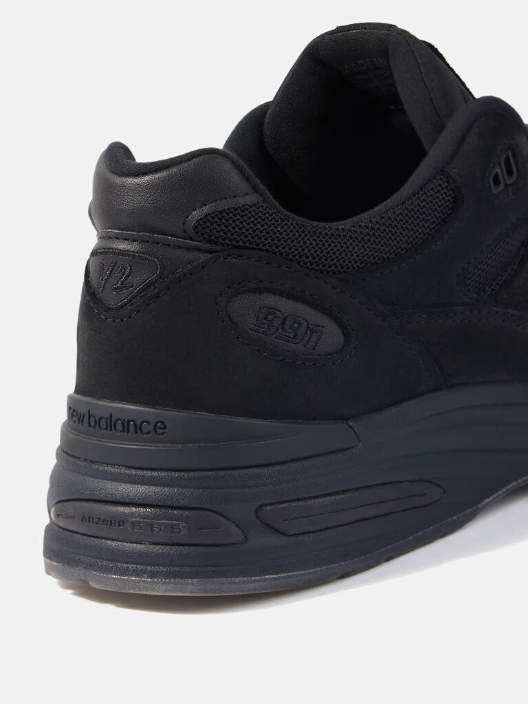 U991SK2 Stone Island New Balance 991V2 Ghost Black (Men's)