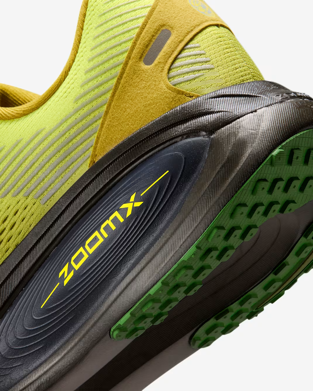 IQ3413-704 Nike Vomero 18 SE Sonic Yellow Peat Moss Dark Obsidian Dark (Women's)