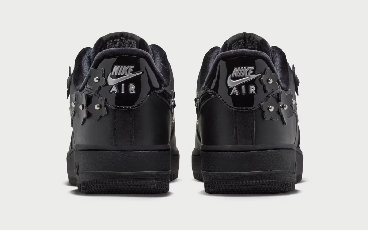 IR8637-001 Nike Air Force 1 '07 Floral Pack "Black" (Women's)
