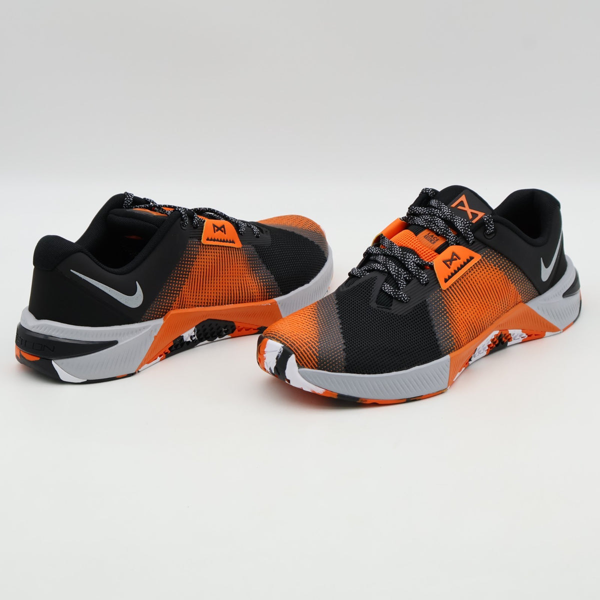 HJ1875-005 Nike Metcon 10 Black Safety Orange Wolf Grey (Men's)