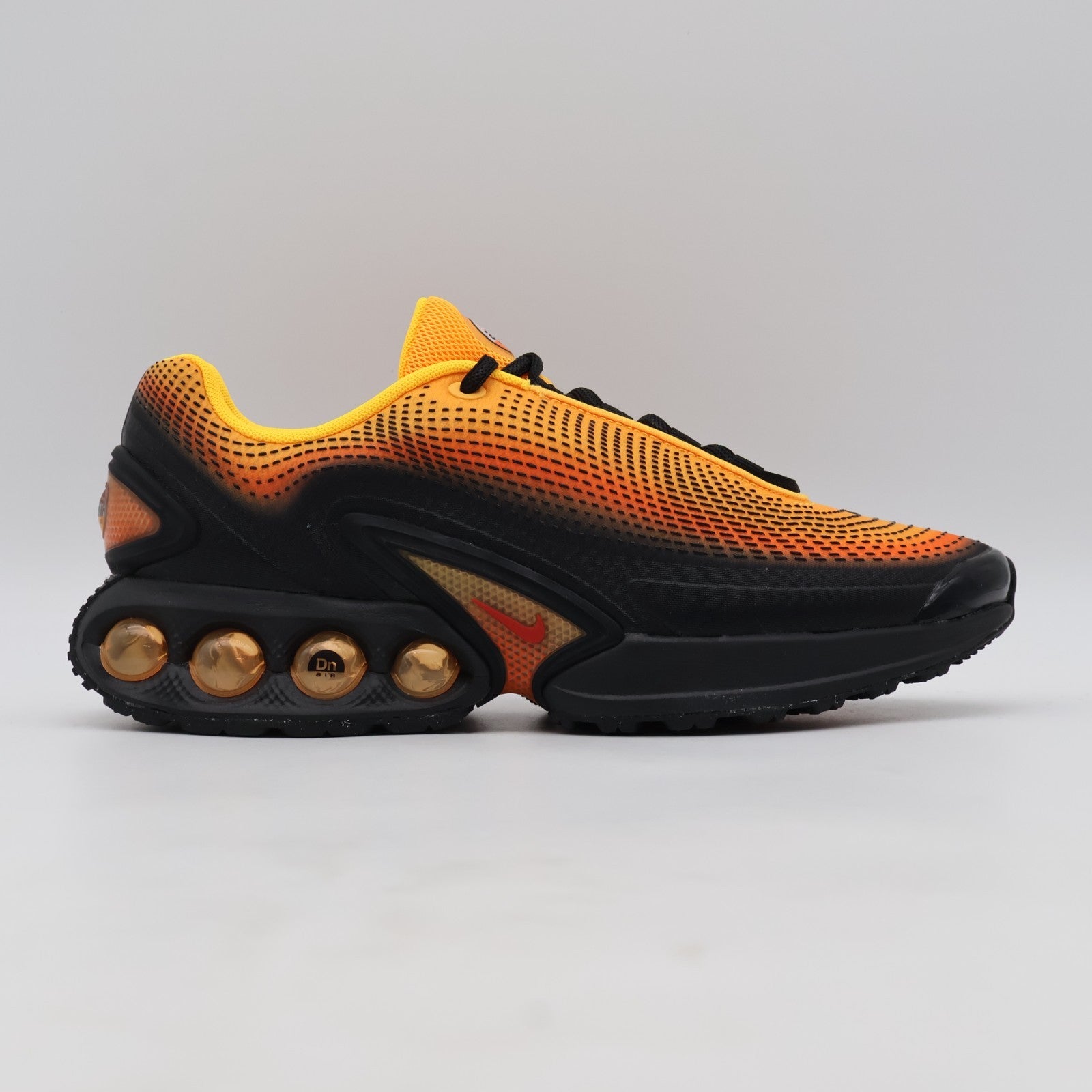 HM0810-800 Nike Air Max DN SE Laser Orange Black Total Orange Comet Red (Men's)